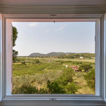 Poggio Della Galea Villa *